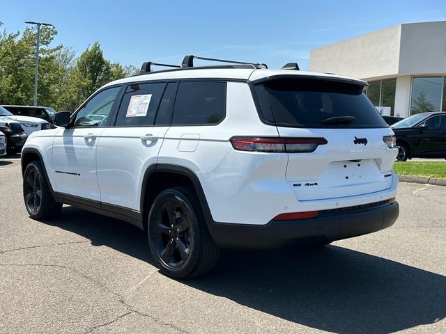 Used 2023 White Jeep Limited image 4