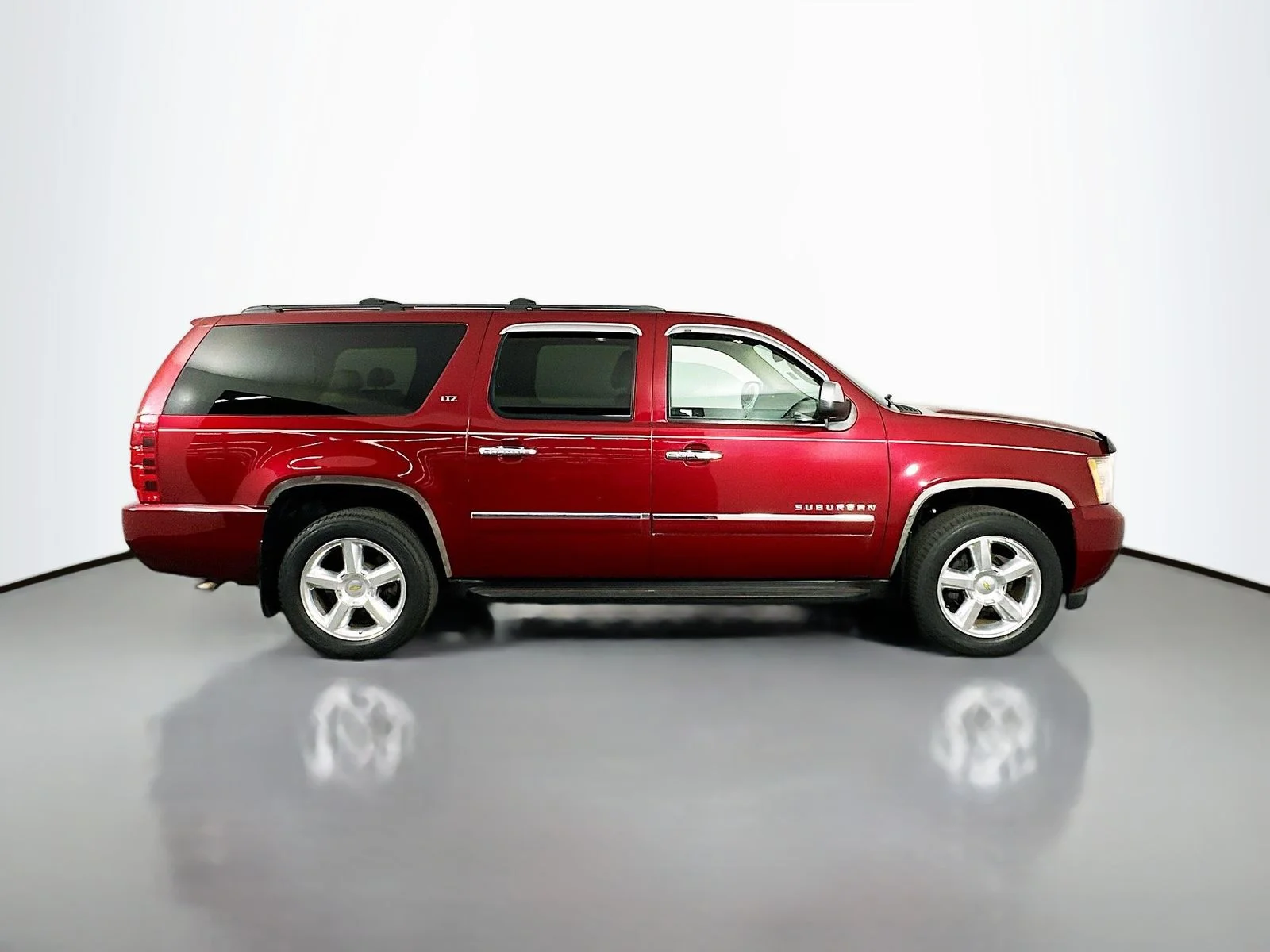 Used 2010 Red Jewel Tintcoat Chevrolet LTZ image 9