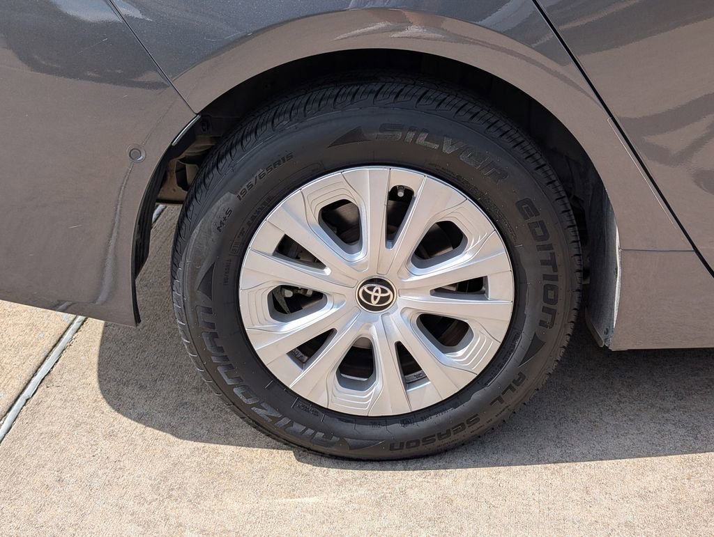 Used 2021 Gray Toyota LE image 3