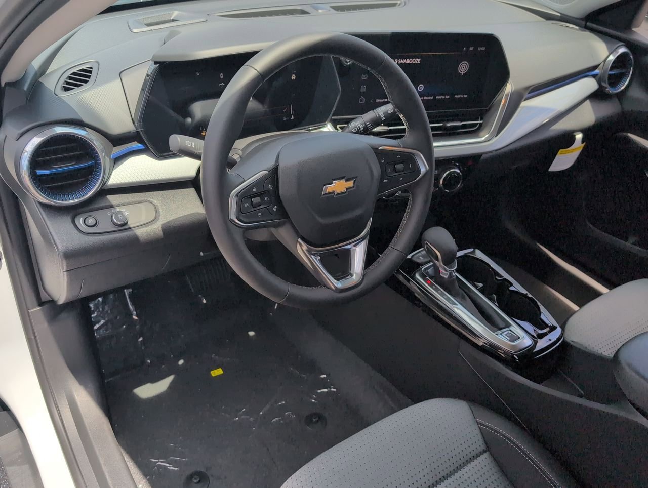 New 2026 Summit White Chevrolet LT image 10