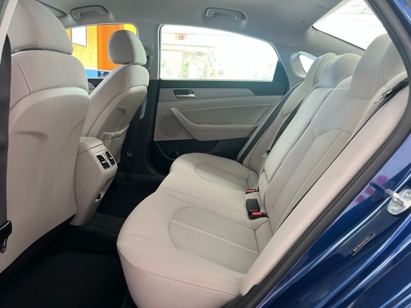 Used 2018 Blue Hyundai SEL+ image 15