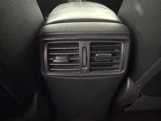 Used 2020 Blue Nissan SL image 23