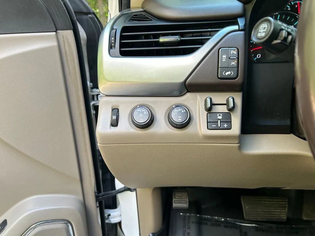 Used 2019 Beige Chevrolet LT image 25