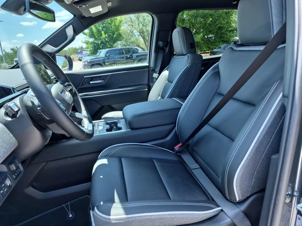 2026 GMC Sierra EV Elevation - Photo 19