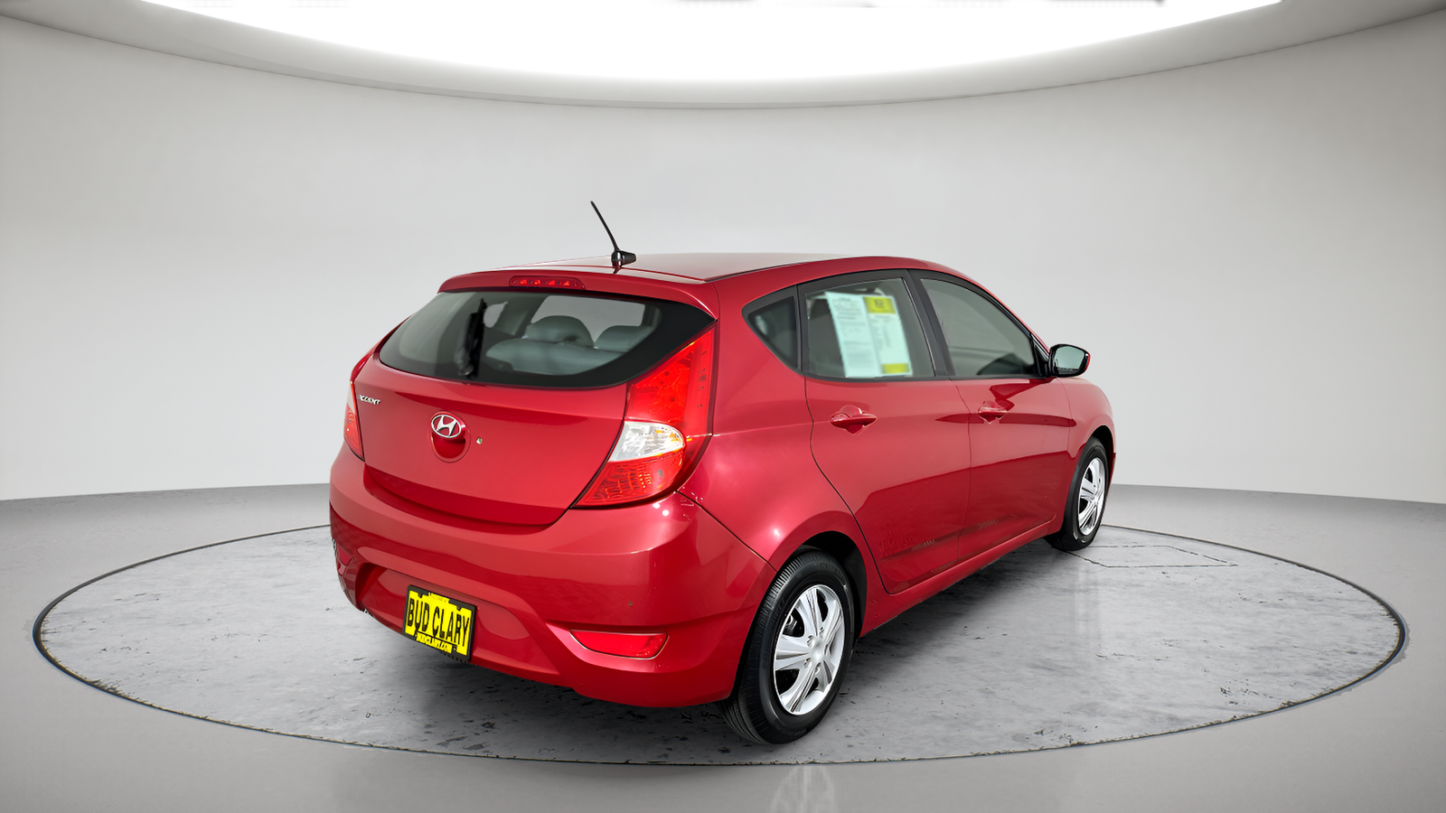 Used 2017 Red Hyundai SE image 3