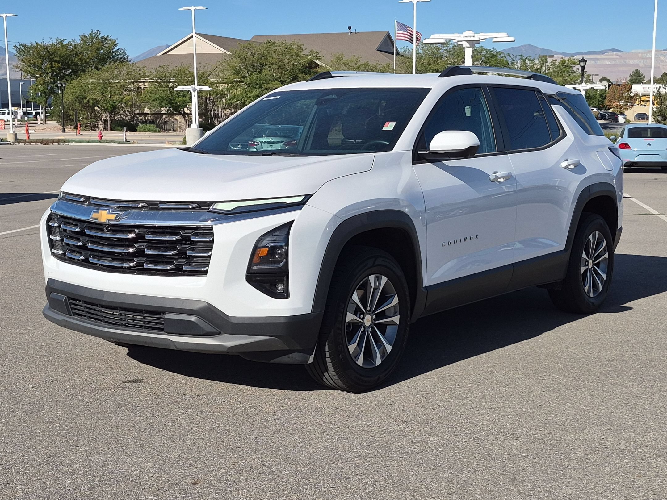 Used 2025 Summit White Chevrolet AWD LT image 8