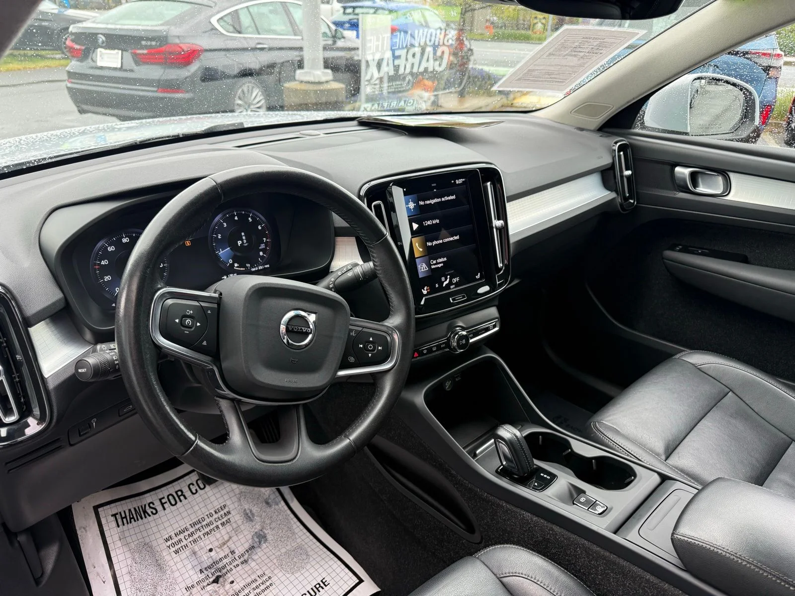 Used 2021  Volvo Momentum image 14