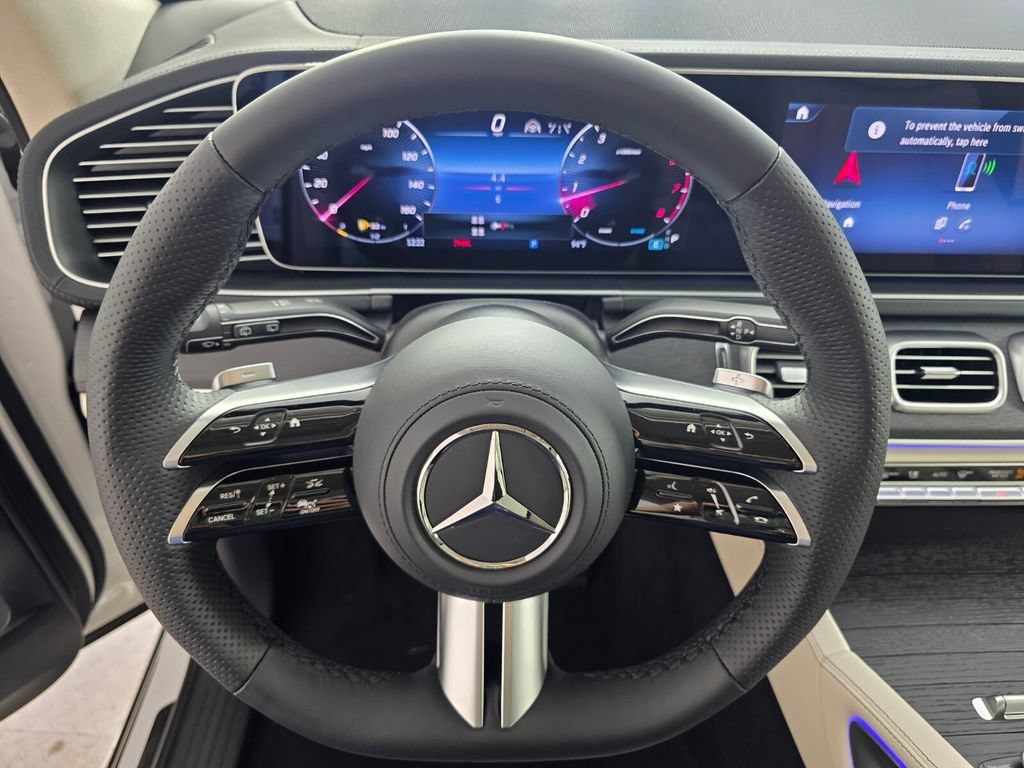 New 2026 Polar White Mercedes-Benz GLS 450 image 31