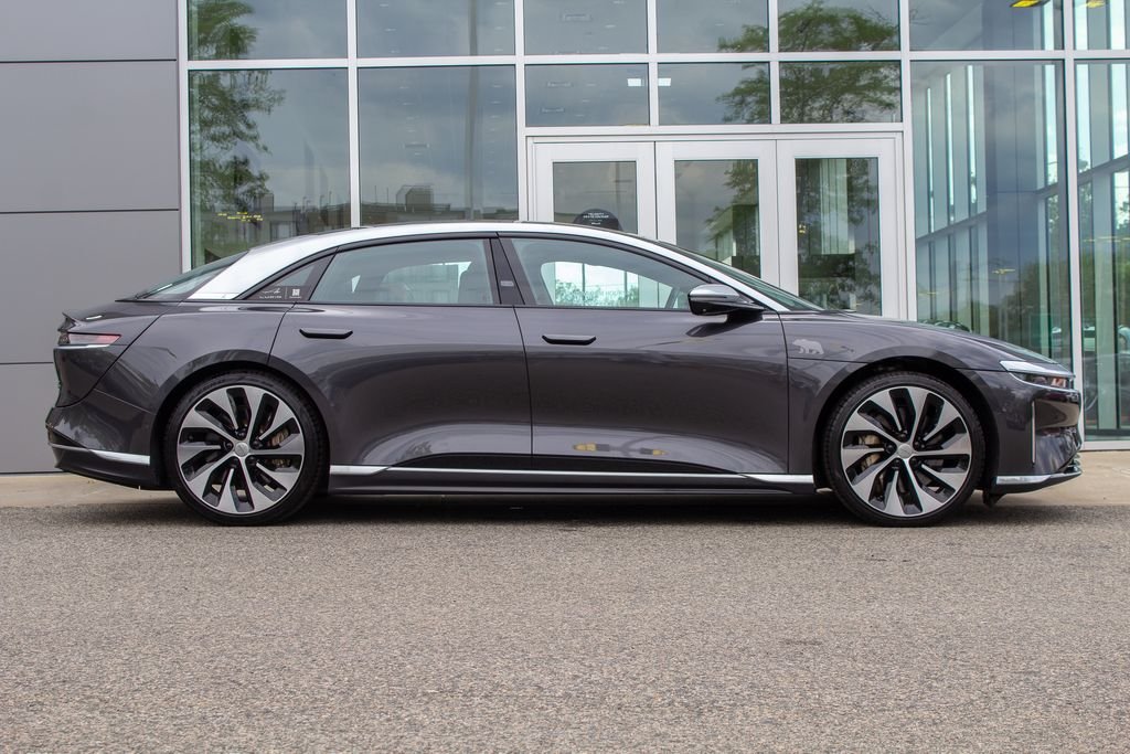 Used 2022 Gray Lucid Grand Touring image 4