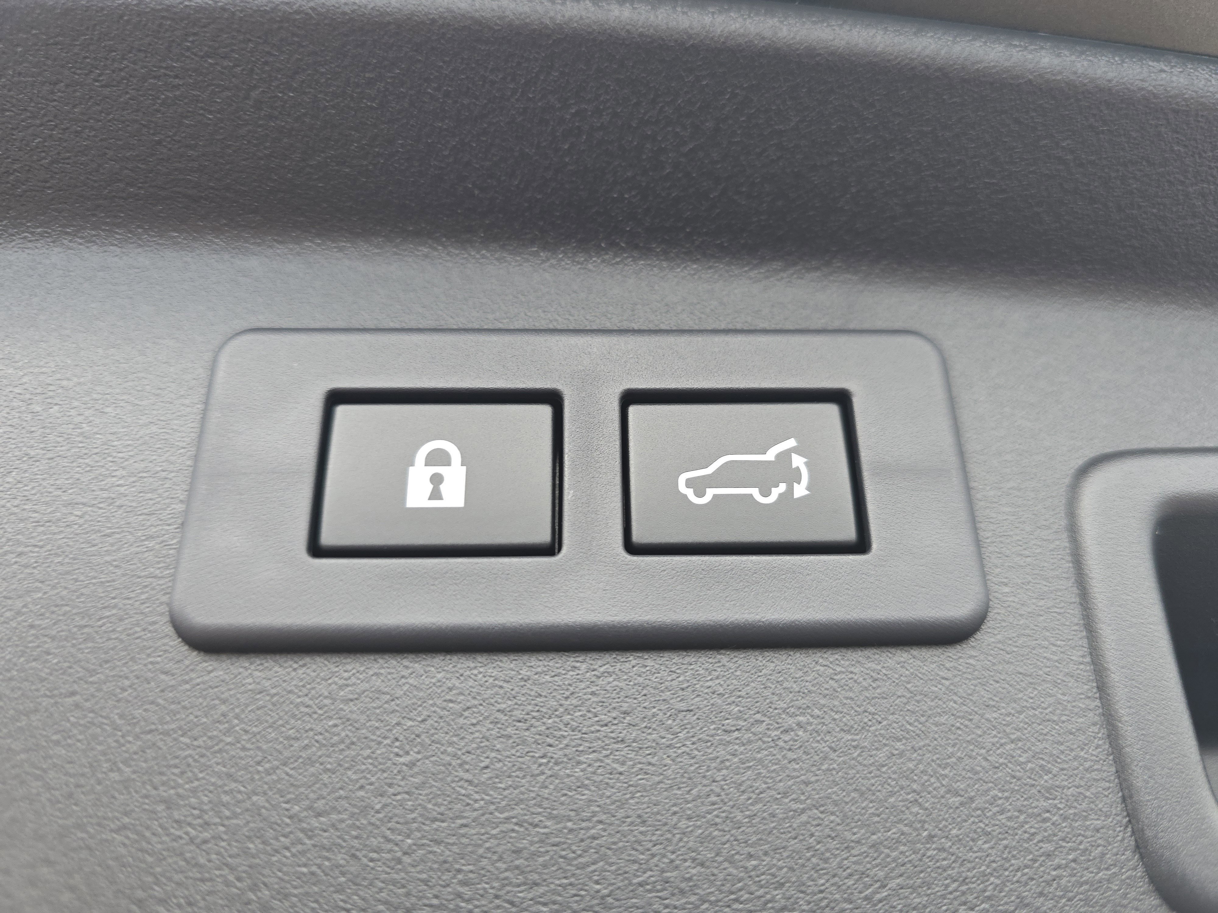 2026 Subaru Outback Limited - Photo 17