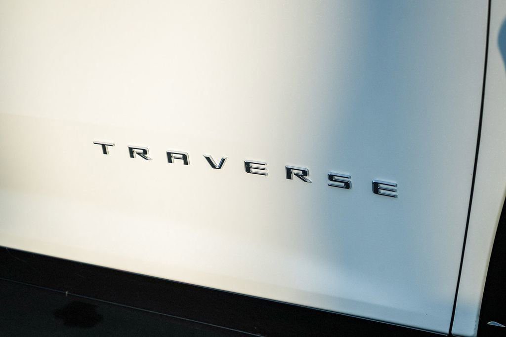 2026 Chevrolet Traverse High Country - Photo 8