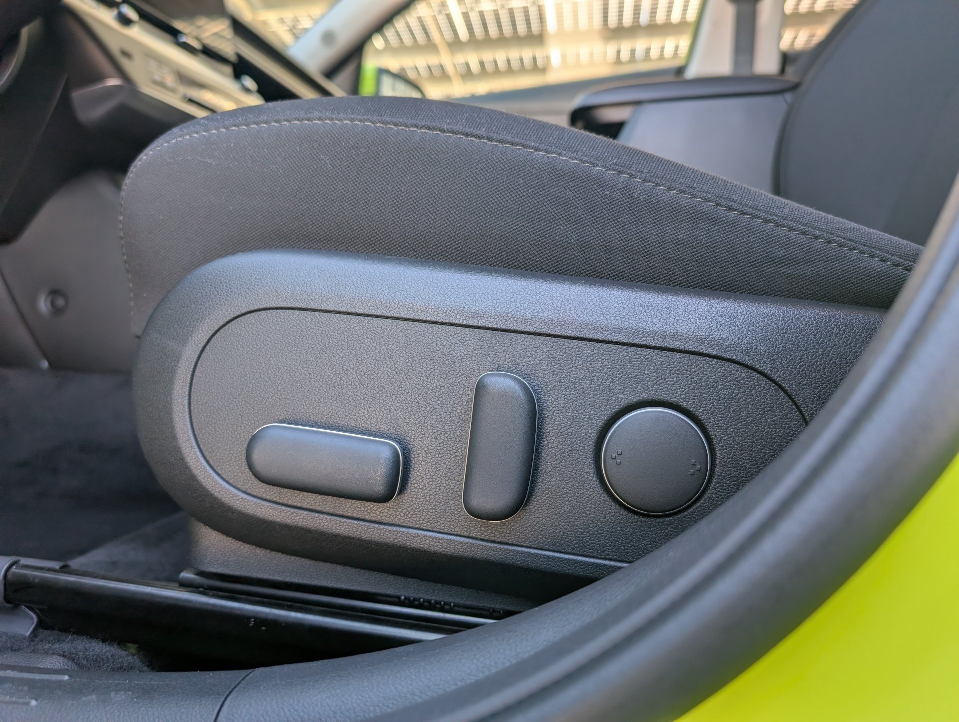 2025 Hyundai Kona SEL - Photo 20