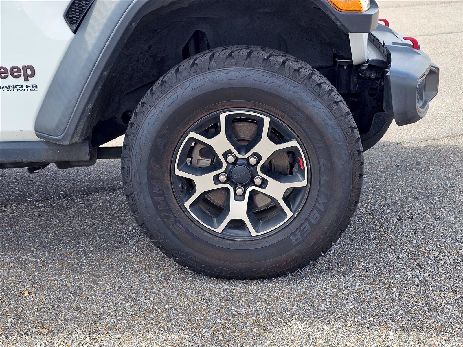 Used 2020 Bright White Clearcoat Jeep Rubicon image 5