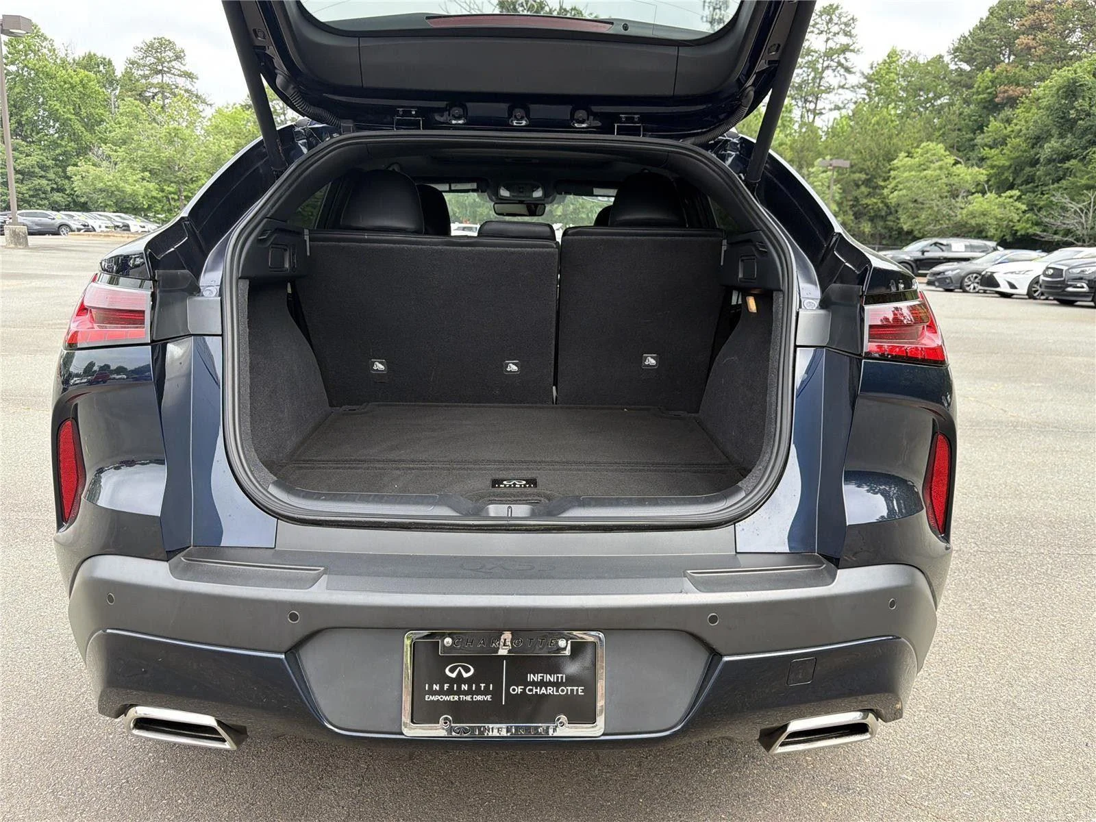 Certified Used 2025 Hermosa Blue INFINITI LUXE image 28