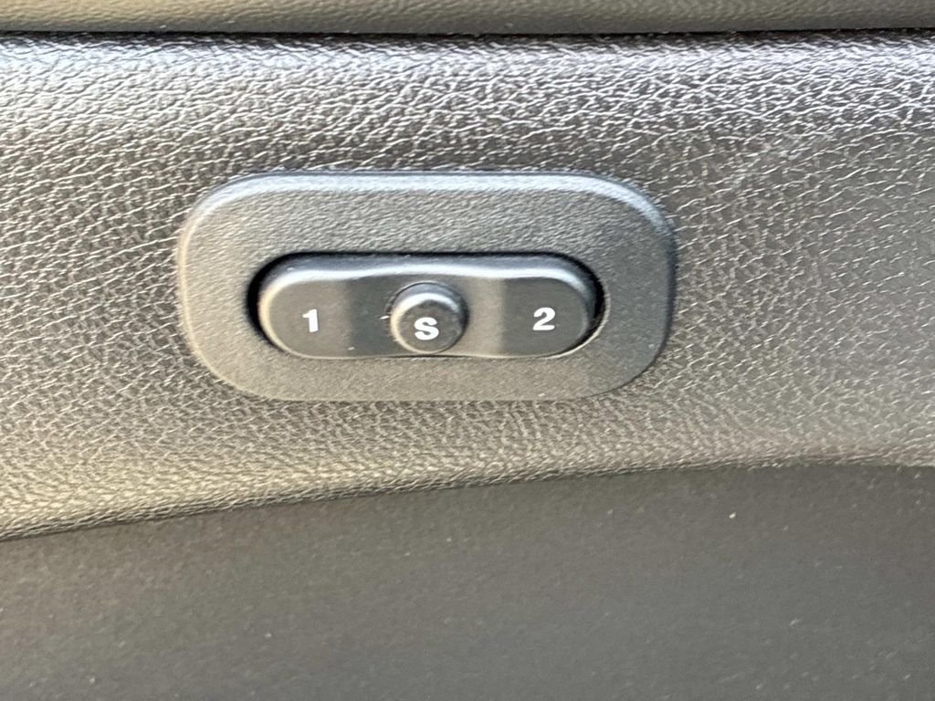 Used 2021 White Jeep Limited image 26