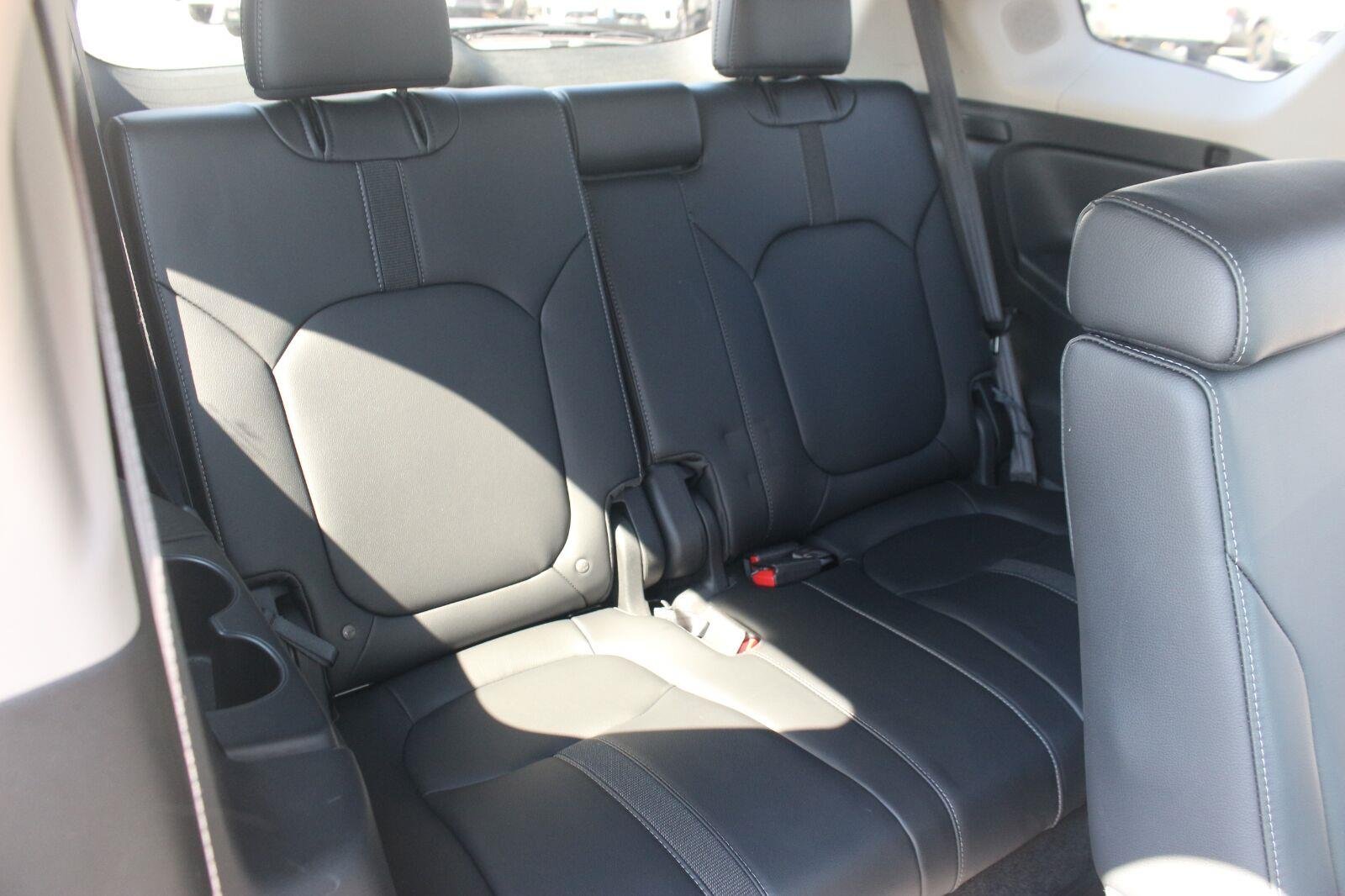 Used 2024 Gray Honda Touring image 41