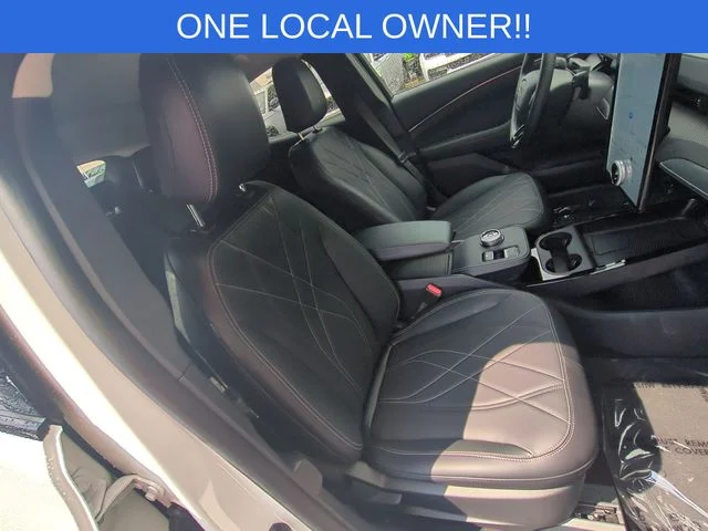 Used 2024 White Ford Select image 36