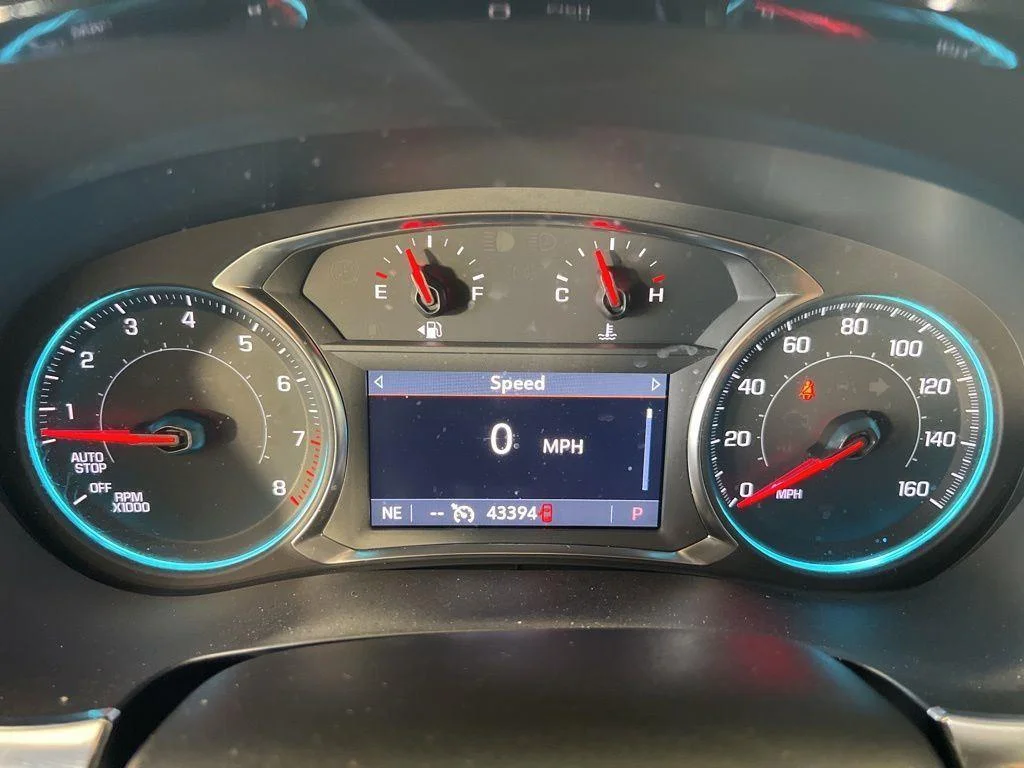 Used 2023 Mosaic Black Metallic Chevrolet LT Cloth image 9