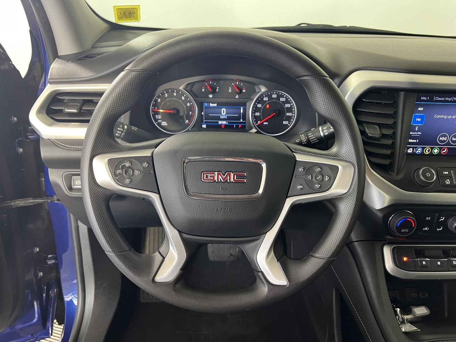 Used 2023 Ultra Blue Metallic GMC SLE image 8