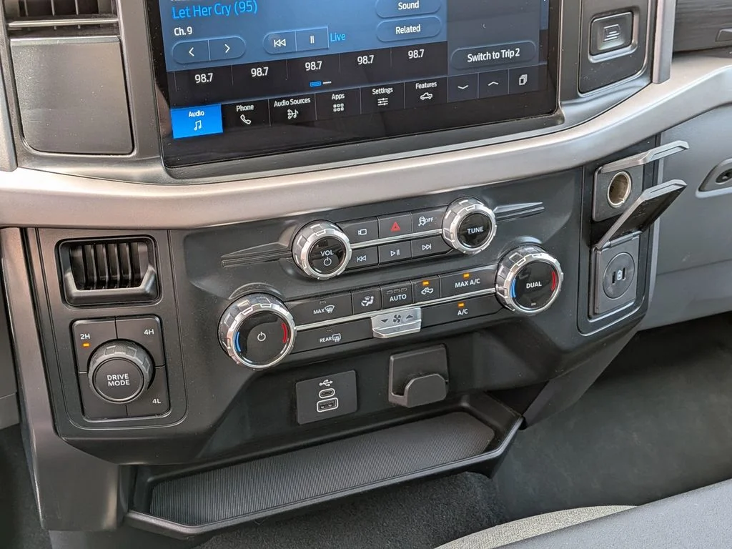 Used 2025 White Ford XLT image 20