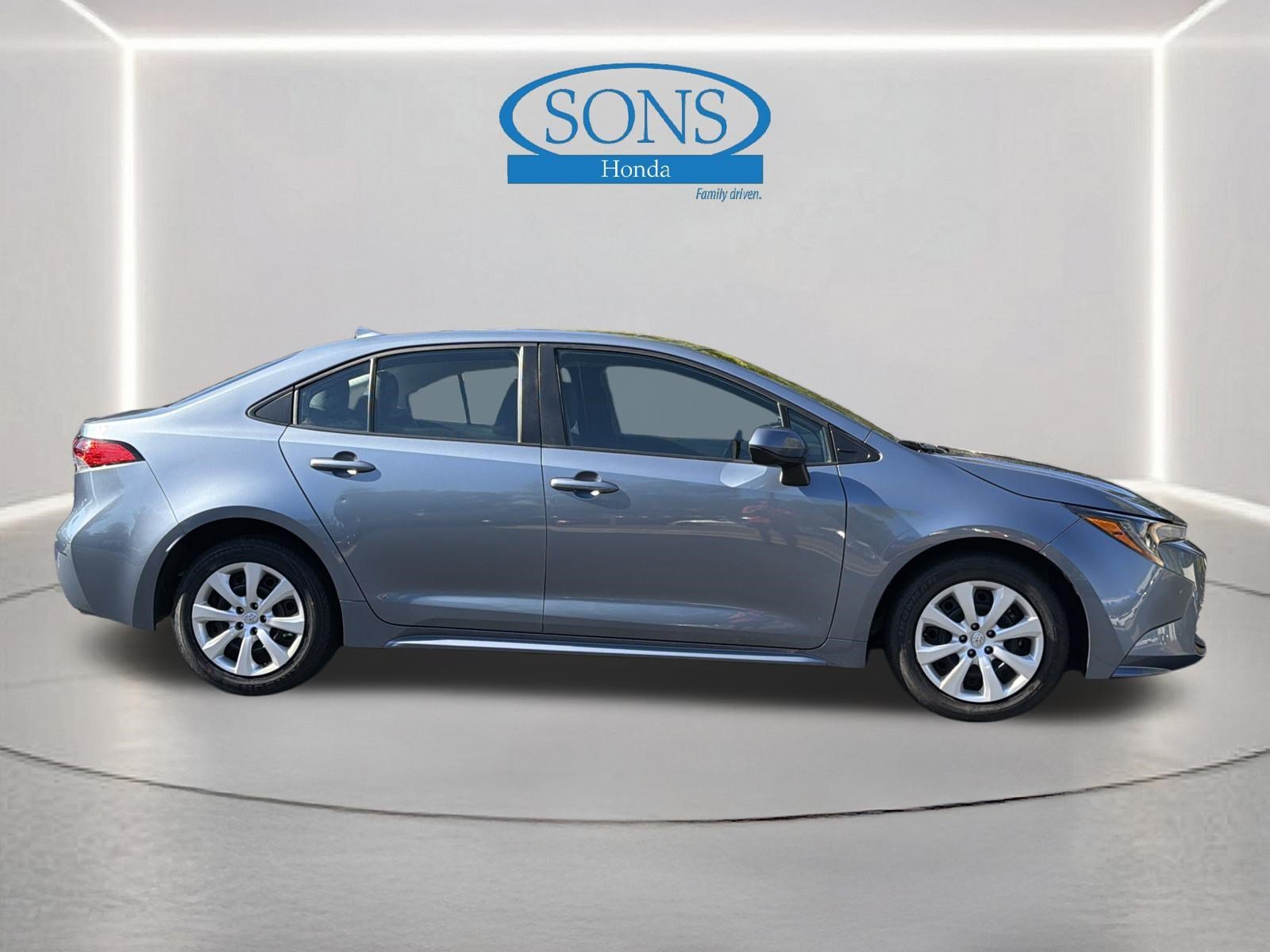 Used 2024 Celestite Toyota LE image 25