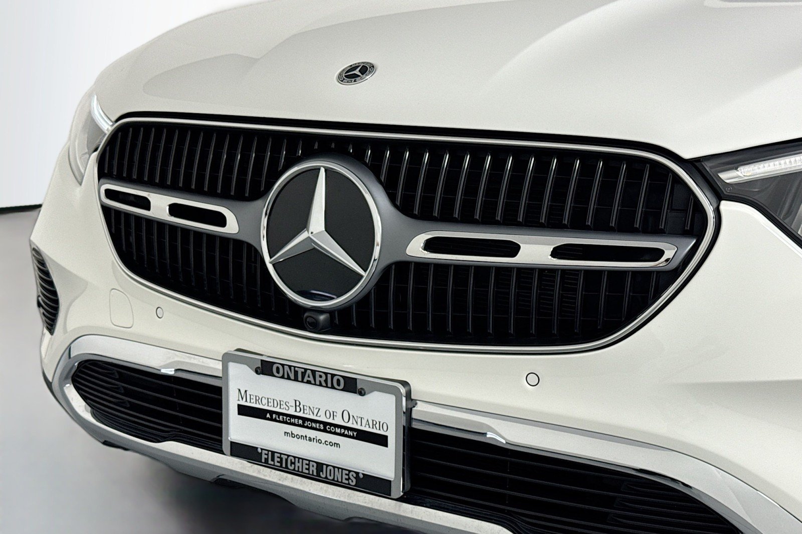 Certified Used 2025 Polar White Mercedes-Benz GLC 350e image 14