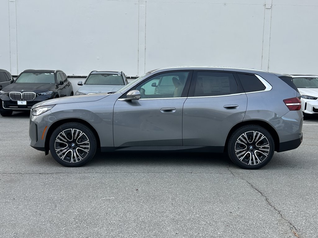 New 2026 Skyscraper Grey Metallic BMW 30 xDrive image 2