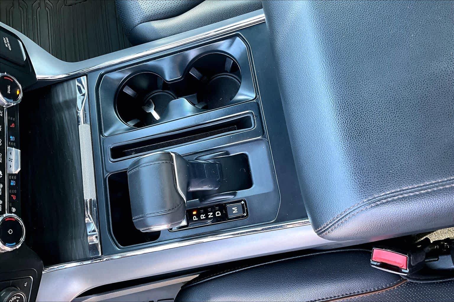 Used 2024 Oxford White Ford LARIAT image 14