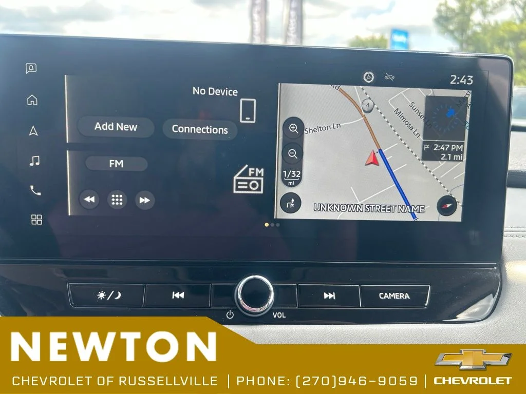 Used 2025  Mitsubishi SE image 10
