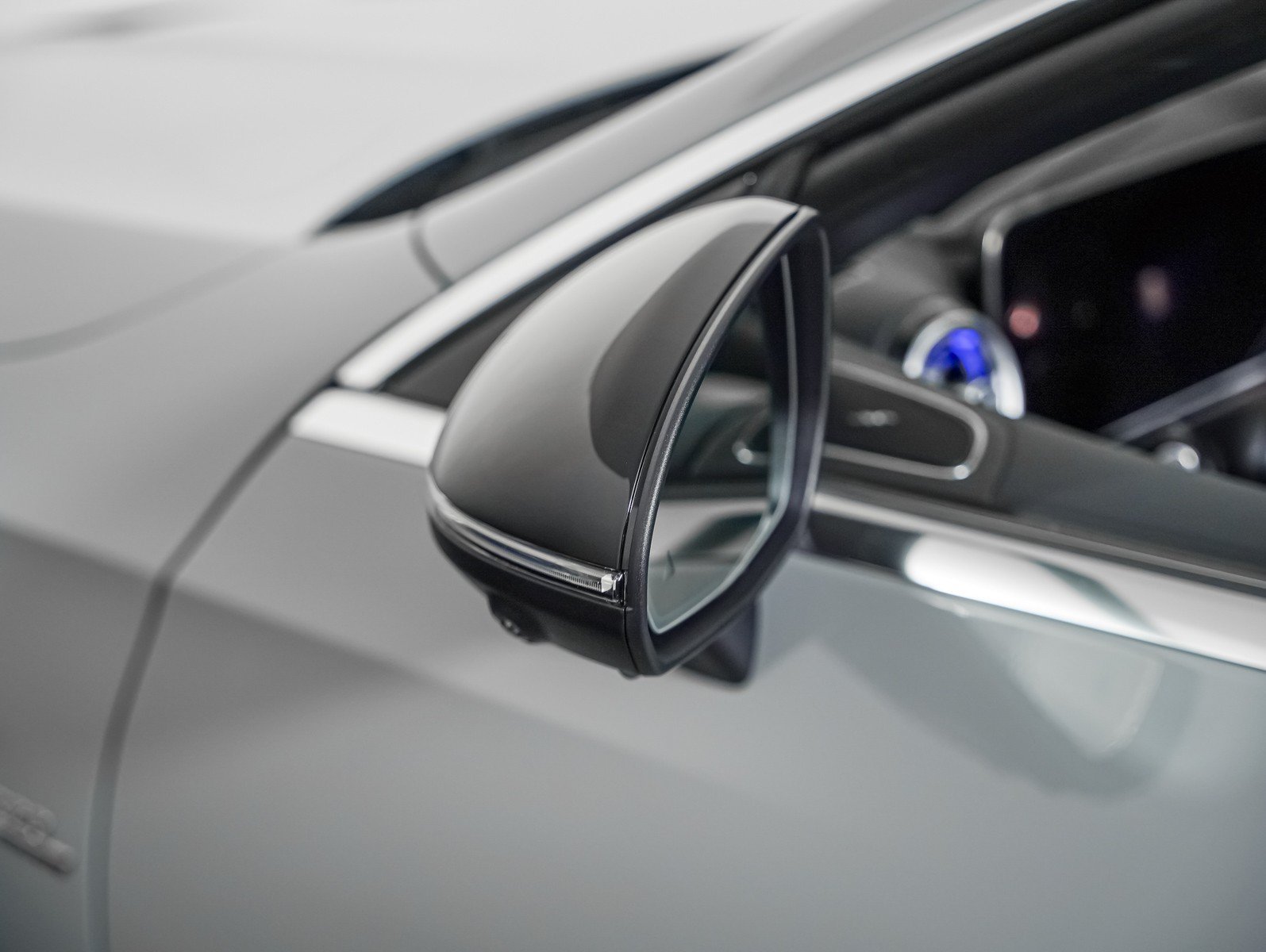 New 2027 MANUFAKTUR Alpine Grey Mercedes-Benz AMG® CLE 53 4MATIC+ Cabriolet image 28