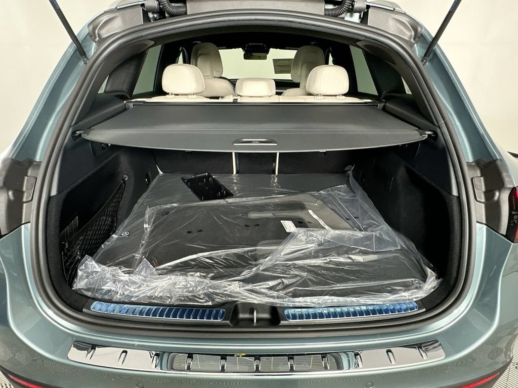 New 2026 Verde Silver Metallic Mercedes-Benz GLC 300 image 62