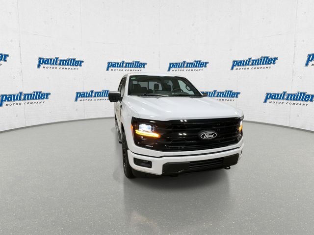 Used 2026 Oxford White Ford XLT image 3
