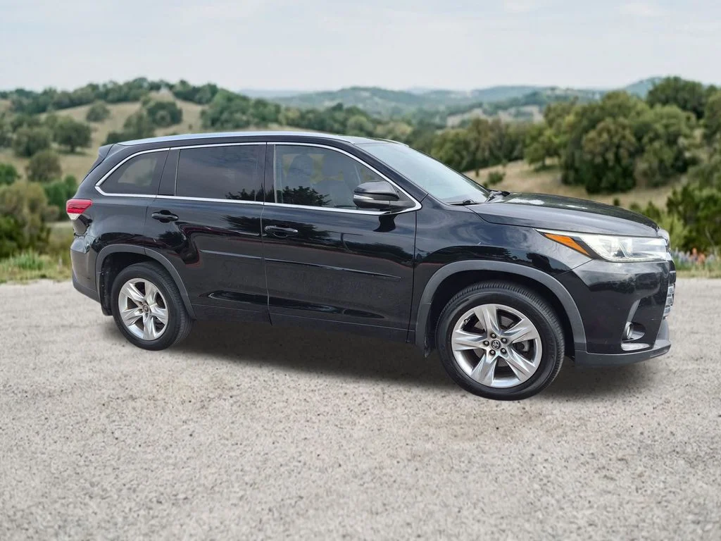 Used 2018 Black Toyota Limited image 12