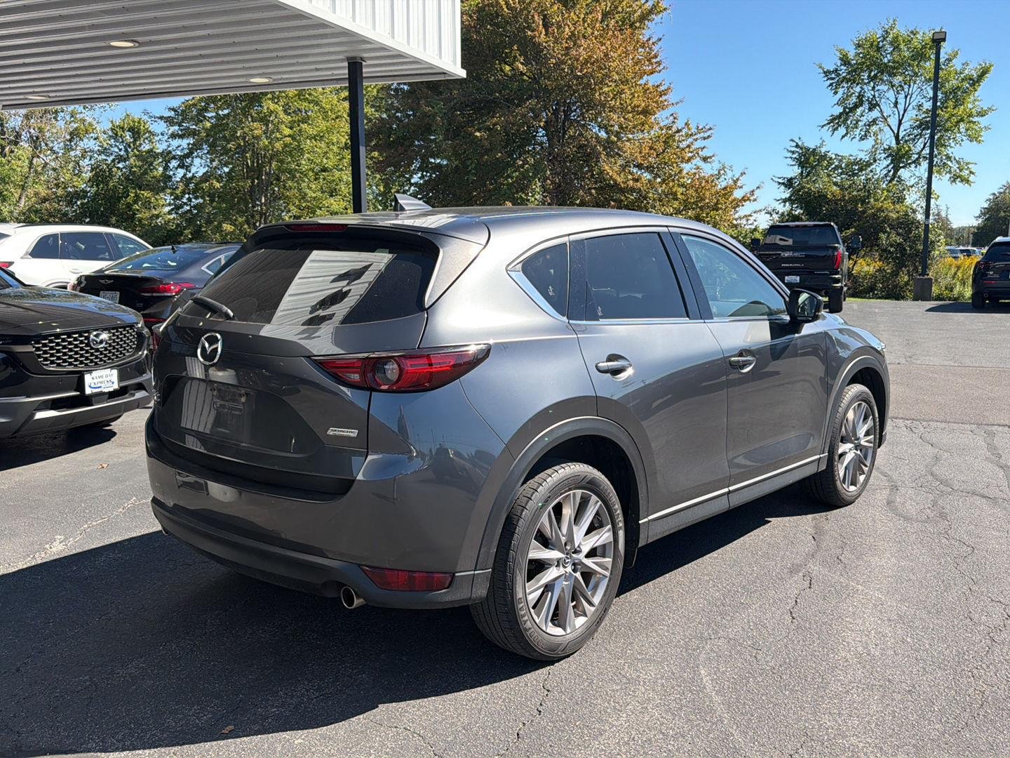 Used 2019 Machine Gray Metallic Mazda Grand Touring image 8