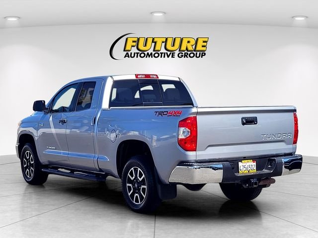 Used 2017  Toyota  image 6