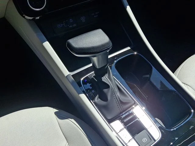 New 2026 White Hyundai SEL Plus image 11