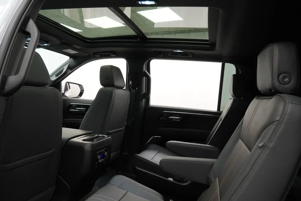 New 2026 Polar White Tricoat Chevrolet High Country image 13
