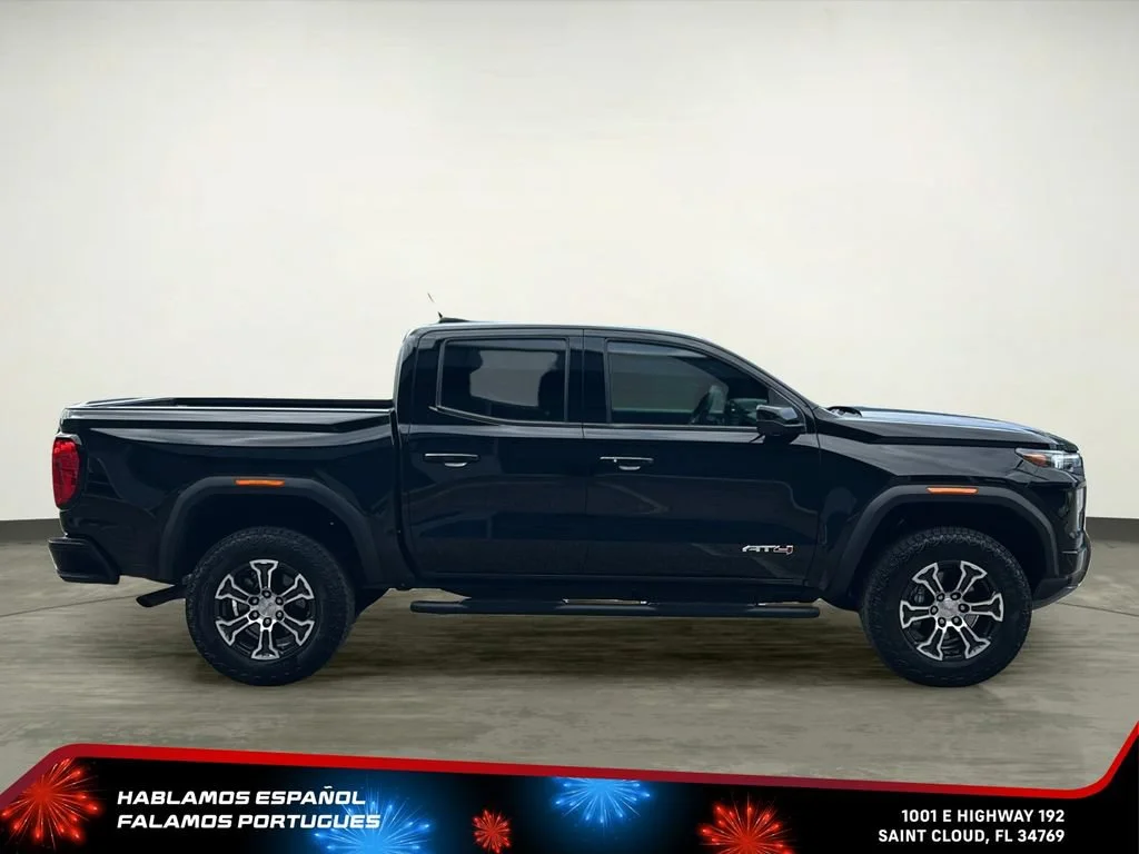 Used 2025 Onyx Black GMC AT4 image 7