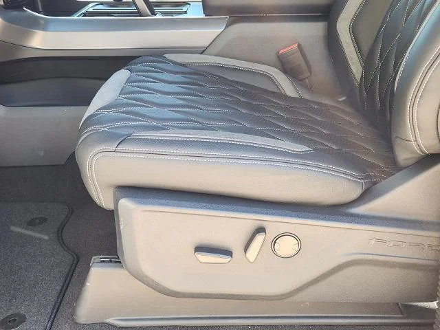 2025 Ford F-150 XLT - Photo 41