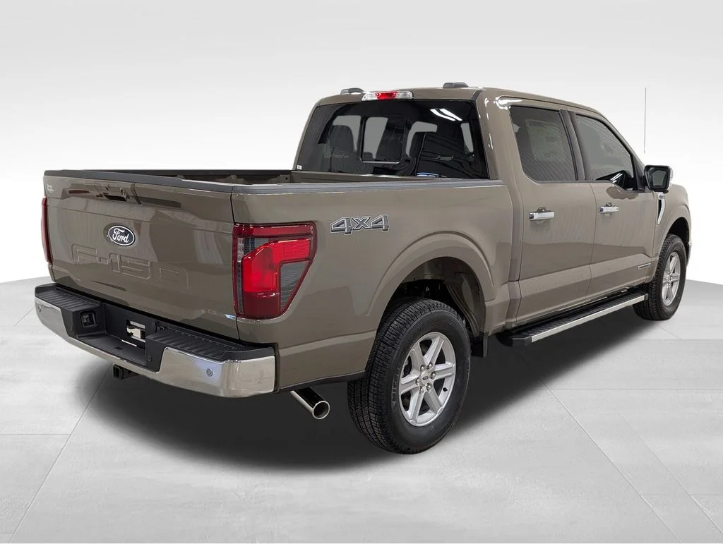 New 2025 Marsh Gray Ford XLT image 6