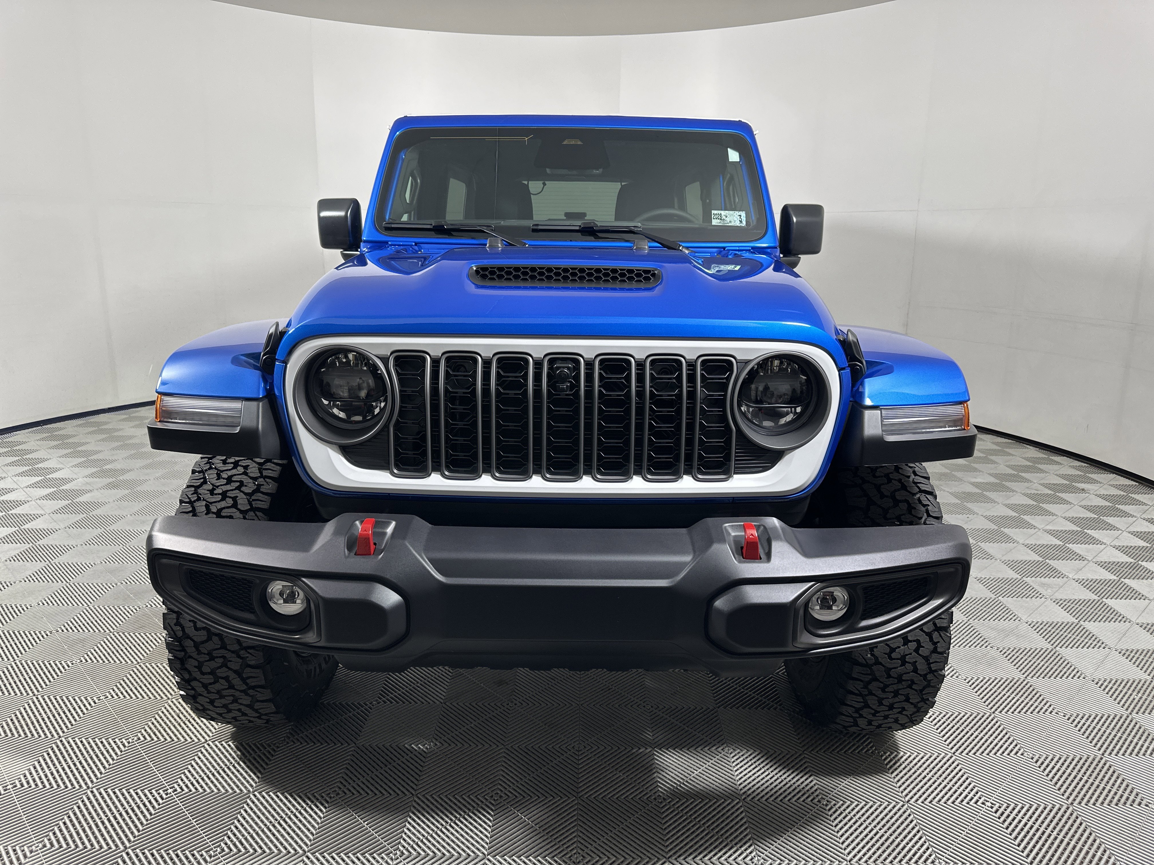 New 2026 Hydro Blue Pearl-Coat Exterior Paint Jeep Rubicon image 2