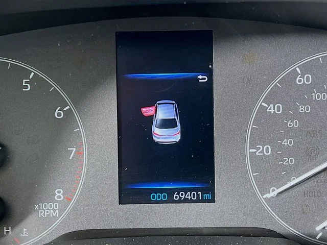 2023 Toyota Corolla LE - Photo 9