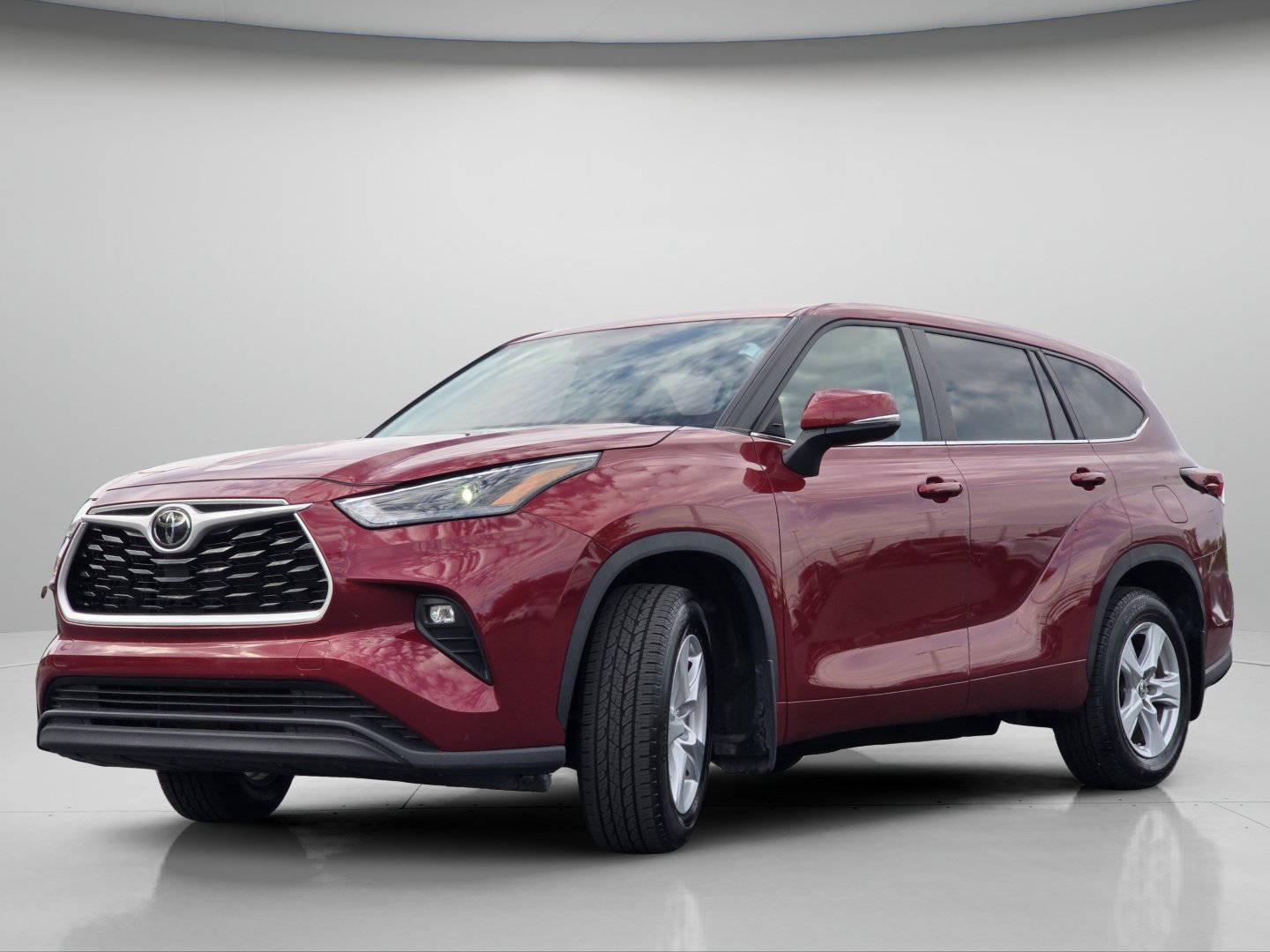 Used 2024 Ruby Flare Pearl Toyota LE image 17