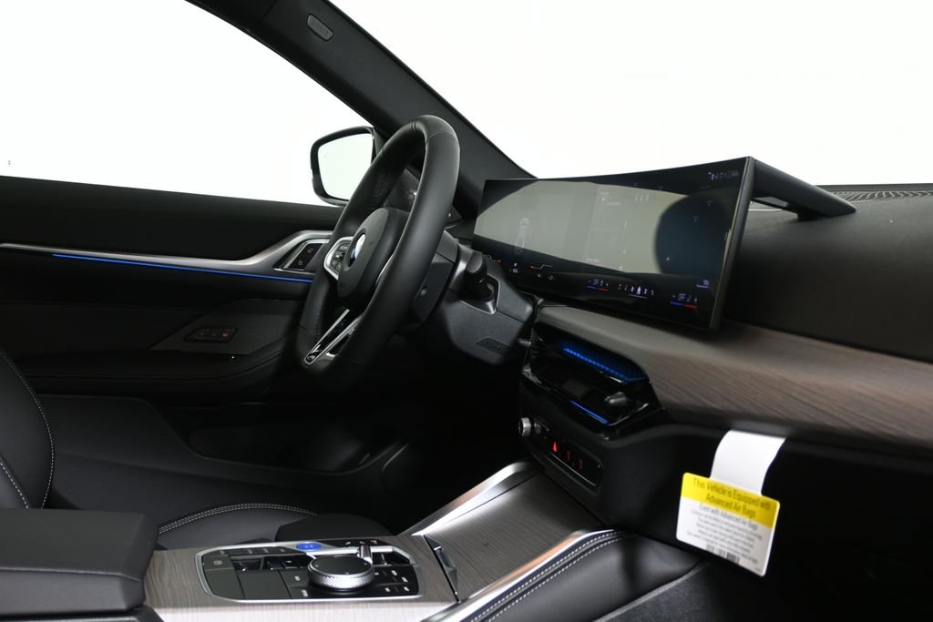 Used 2026 Gray BMW xDrive40 image 32