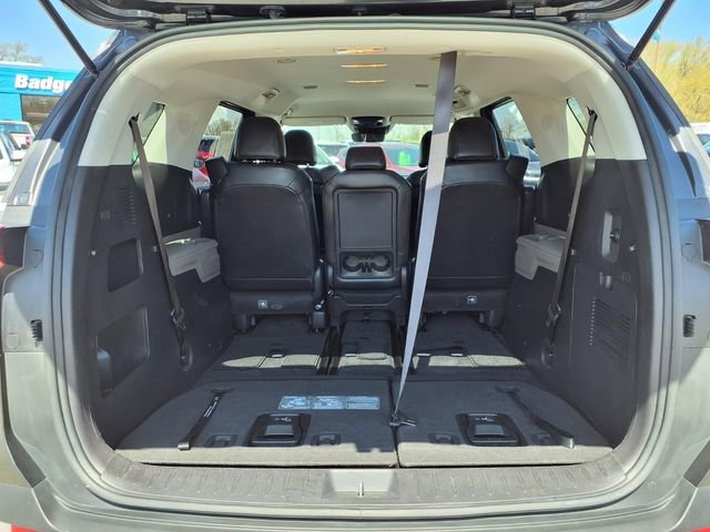 Used 2025 Gray Kia LXS image 24
