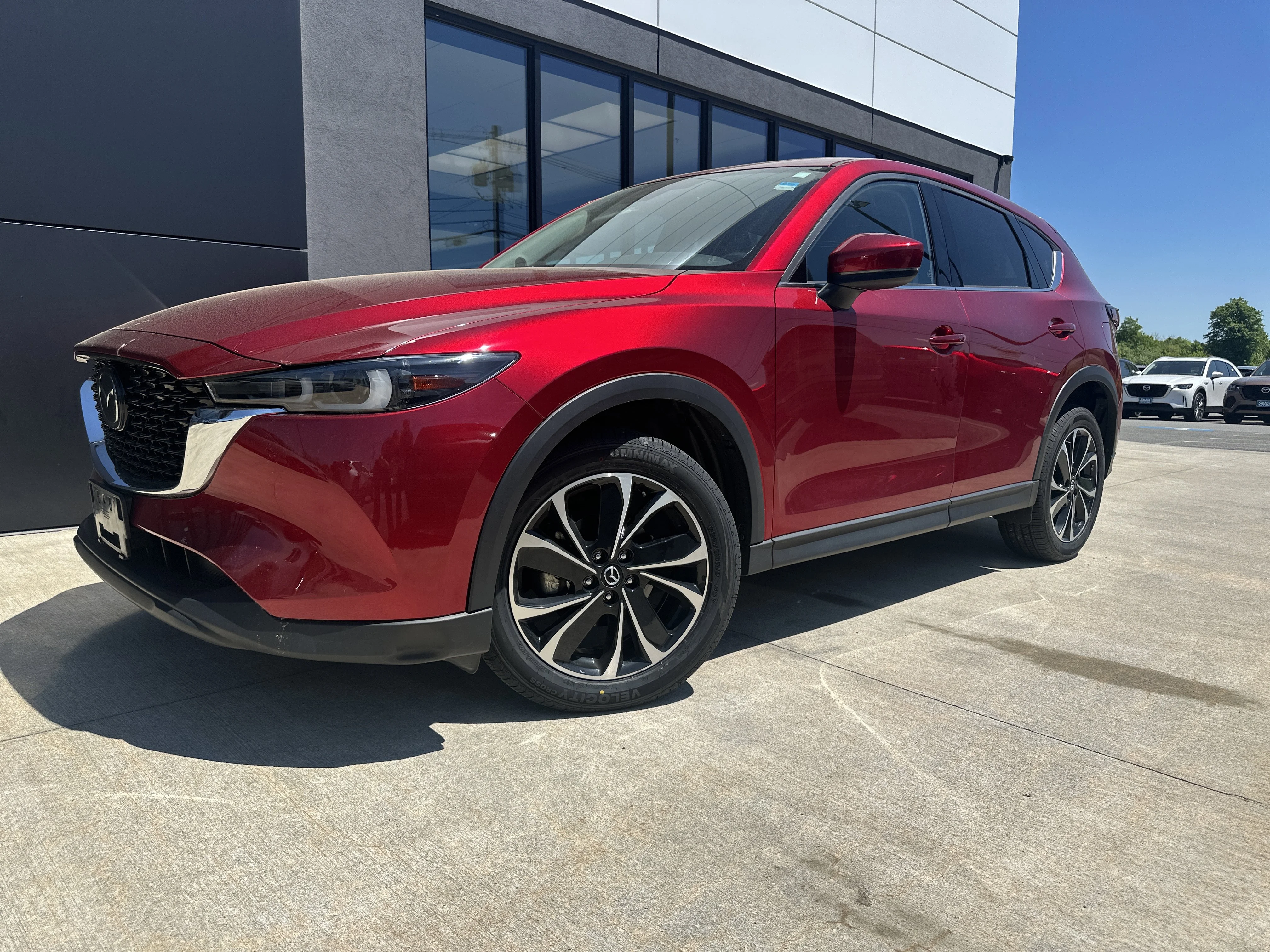 Vehicle Image 2