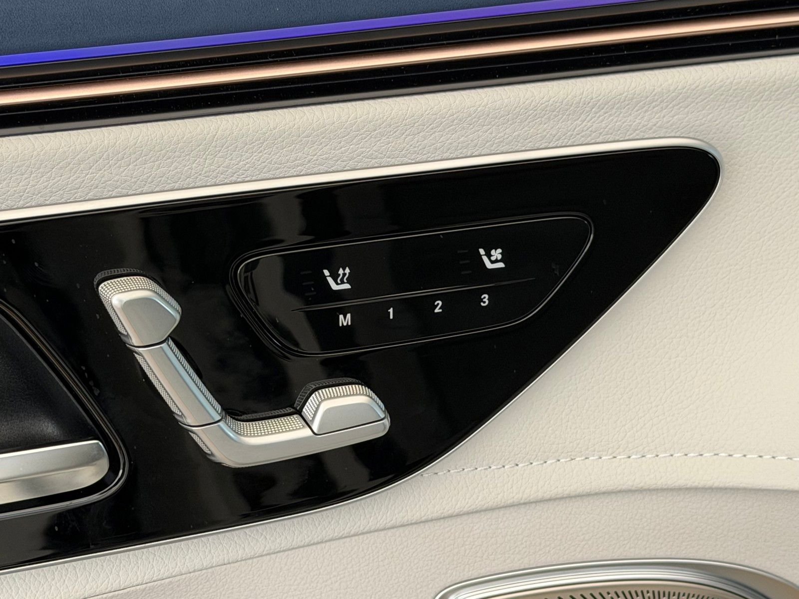 New 2027 Polar White Mercedes-Benz EQE 320+ image 12