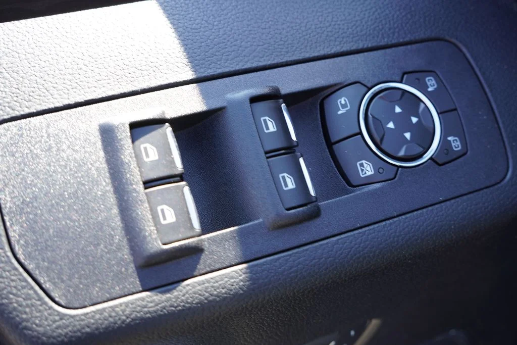 Used 2018 Black Ford Lariat image 24