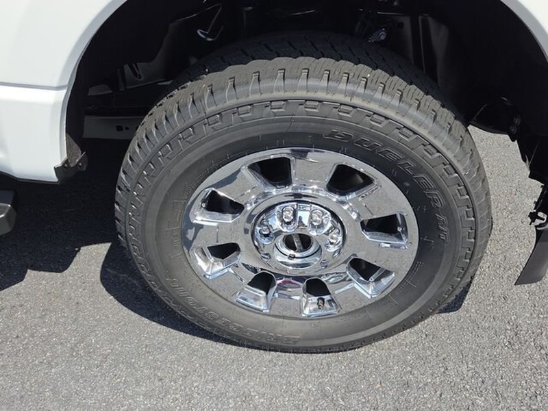 New 2026 Star White Metallic Tri-Coat Ford F-250® Lariat® image 18