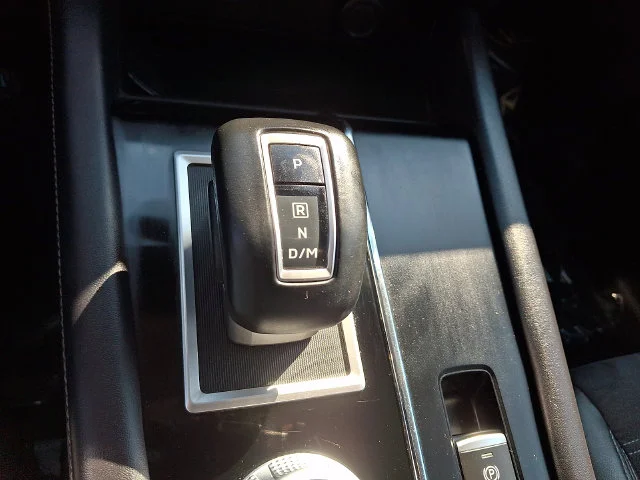 Certified Used 2023 Silver Mitsubishi SE Special Edition image 15